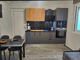 Calliope's Rhodes City Comfort