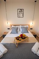 Calliope's Rhodes City Comfort