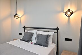 Calliope's Rhodes City Comfort