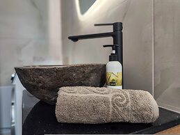 Calliope's Rhodes City Comfort