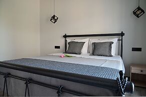 Calliope's Rhodes City Comfort