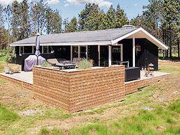 6 Person Holiday Home in Strandby