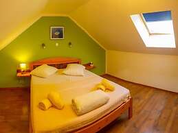 Apartments Vela Stiniva - Two Bedroom Apartment With Terrace and Sea V