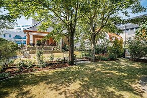 Villa in Koksijde With Sunny Garden