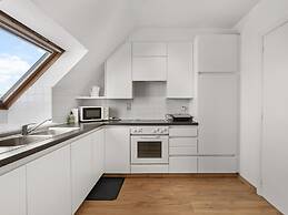 Beautiful Apartment Near Center