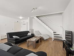 Beautiful Apartment Near Center