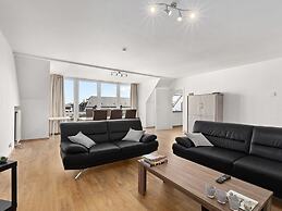 Beautiful Apartment Near Center