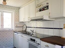 4 Person Holiday Home in Grundsund