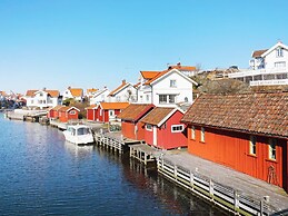 4 Person Holiday Home in Grundsund