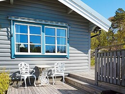 4 Person Holiday Home in Grundsund