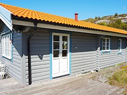 4 Person Holiday Home in Grundsund