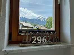 Valley Station Modern Retreat