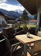 Valley Station Modern Retreat