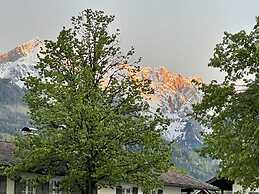 Valley Station Modern Retreat