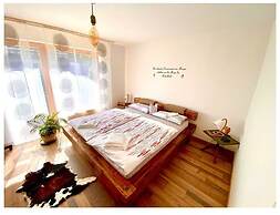 Valley Station Modern Retreat