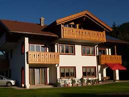 Partnachklamm Comfortable Holiday Residence