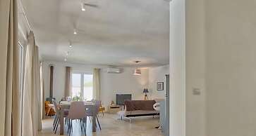 Blaise Comfortable Holiday Residence