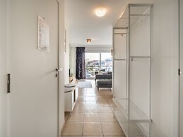 Catamaran Apartment in Sint-idesbald