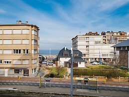 Catamaran Apartment in Sint-idesbald