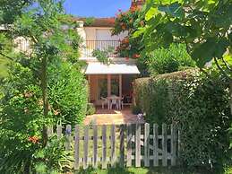 Attractive Holiday Home With Garden