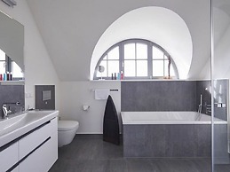 Lush Villa With Sauna and Fireplace