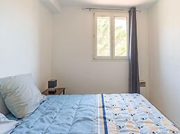 Cosy Holiday Home in Minerve With Garden