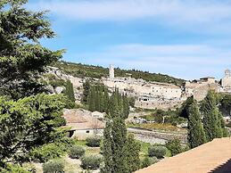 Cosy Holiday Home in Minerve With Garden