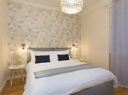 Apartment Near Historic Center and Lake Promenade