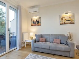 Apartment Near Historic Center and Lake Promenade