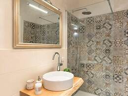 Apartment Near Historic Center and Lake Promenade