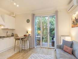 Apartment Near Historic Center and Lake Promenade