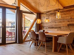 Natural Chalet With Sauna and hot tub