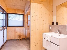 Natural Chalet With Sauna and hot tub