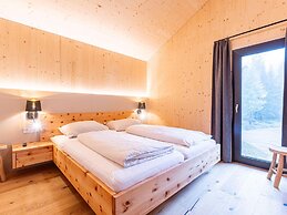 Natural Chalet With Sauna and hot tub