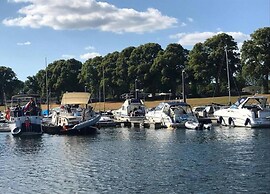 Glamping Tent by Lake De Rhederlaag