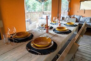 Glamping Tent by Lake De Rhederlaag