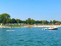 Glamping Tent by Lake De Rhederlaag
