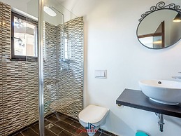 Villa Pupos Comfortable Holiday Residence