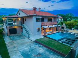 Villa Pupos Comfortable Holiday Residence
