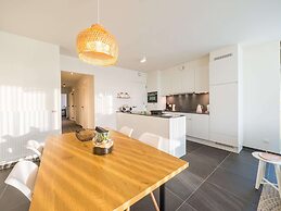 Bright Apartment on the First Floor