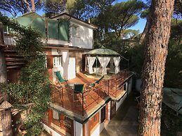 Haven Near Tuscan Beaches