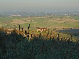 Nice Apartment in Chianni