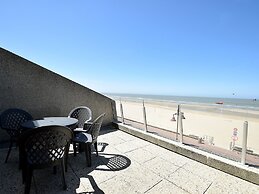 Mayfair 0203 Beautiful Studio With sea View