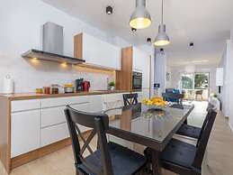 Holiday Apartment Fantasea