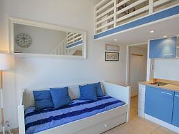 Comfortable Holiday Home Near the Beach