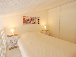 Comfortable Holiday Home Near the Beach