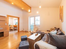 Exclusive Panoramic Apartment in Niedernsill