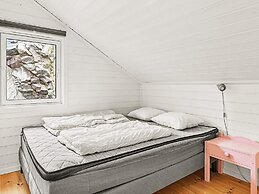 10 Person Holiday Home in Lindesnes-by Traum