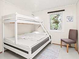 10 Person Holiday Home in Lindesnes-by Traum