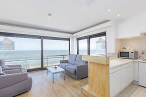 Corner Apartment on 5th Floor